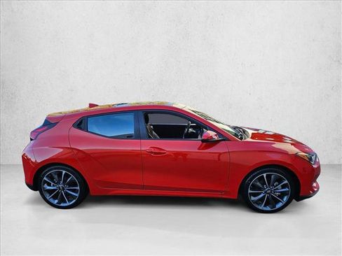 Used 2019 Hyundai Veloster 2.0 Premium image 4