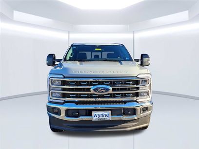 New 2026 Ford F250 Lariat w/ Lariat Premium Package