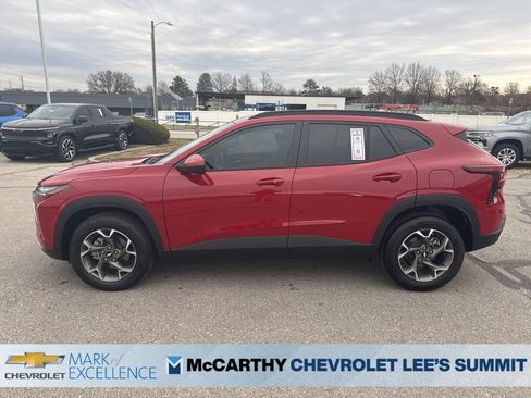 New 2026 Chevrolet Trax LT w/ Driver Confidence Package image 5