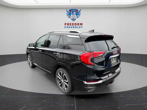 Used 2018 GMC Terrain Denali w/ Advanced Safety Package image 4