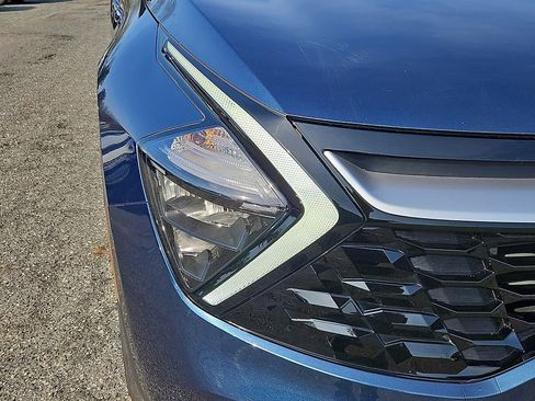 Certified 2023 Kia Sportage EX image 10