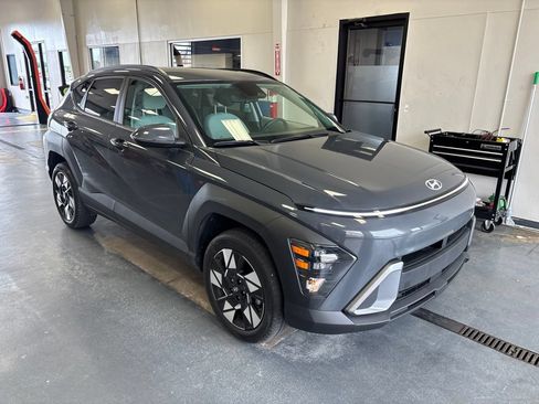 Used 2024 Hyundai Kona SEL AWD/4WD image 8