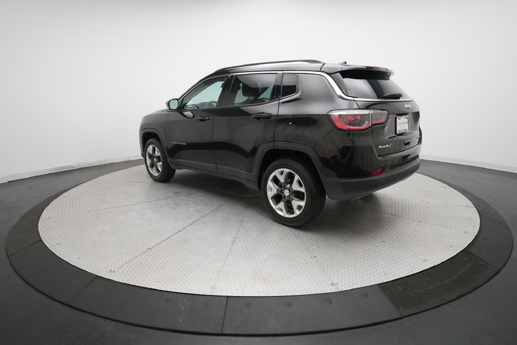 Used 2018 Jeep Compass Limited w/ Navigation Group AWD/4WD image 31