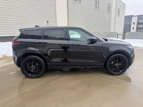 Used 2020 Land Rover Range Rover Evoque SE image 2