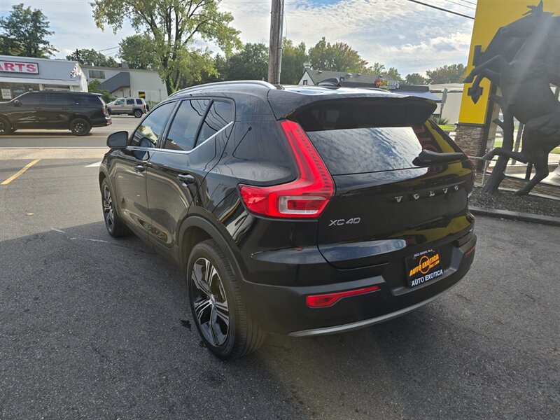 Used 2021 Volvo XC40 T5 Inscription w/ Advanced Package AWD/4WD image 2