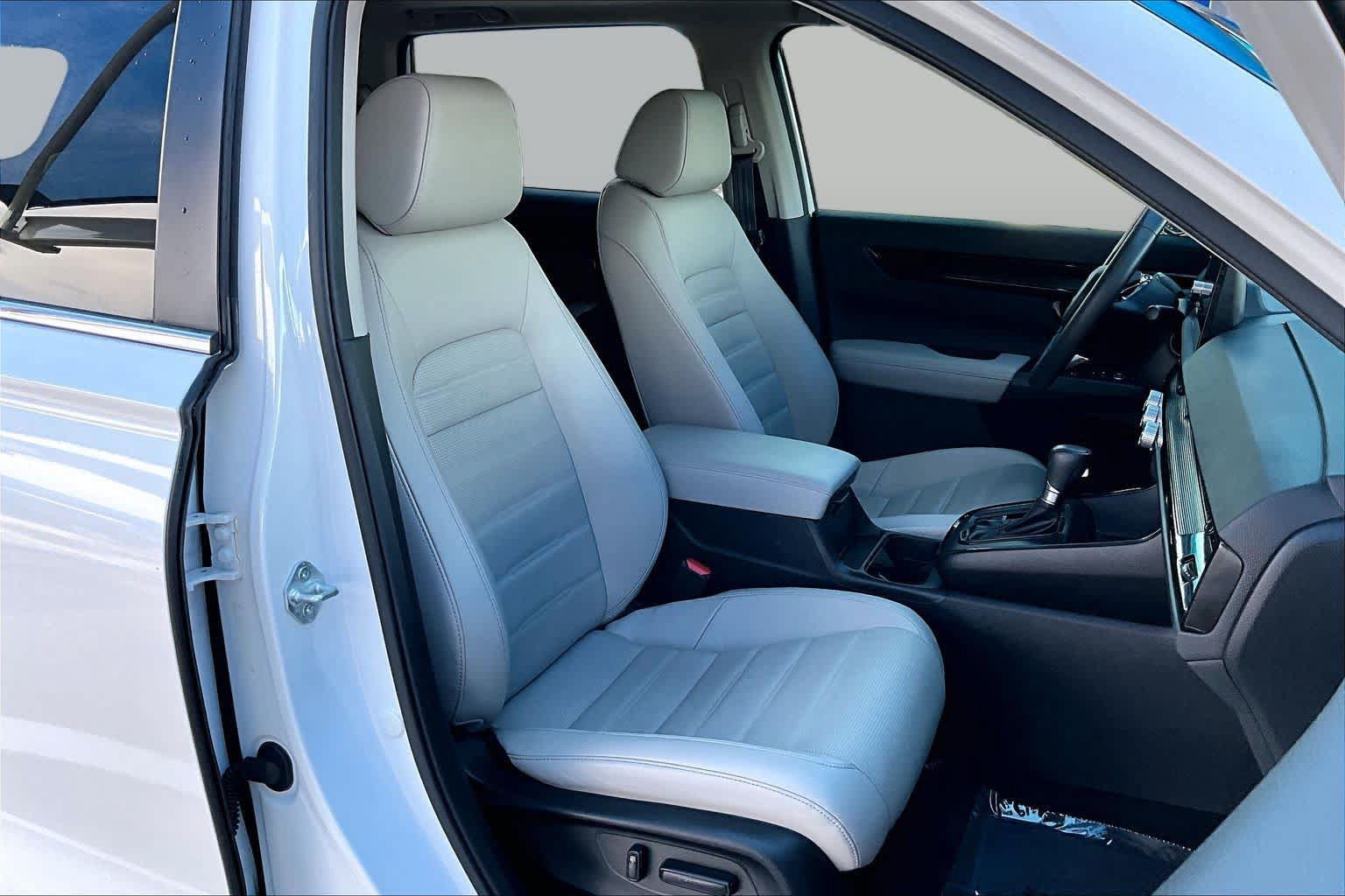 Used 2023 Honda CR-V EX-L image 9