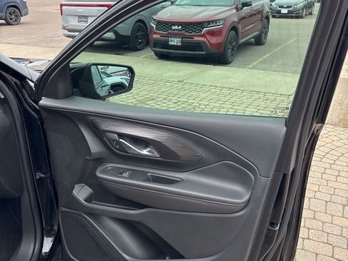 Used 2019 GMC Terrain SLT w/ Preferred Package FWD image 30