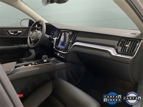Used 2025 Volvo S60 B5 Core image 74