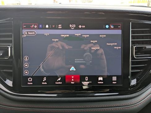 Used 2025 Dodge Durango GT image 22