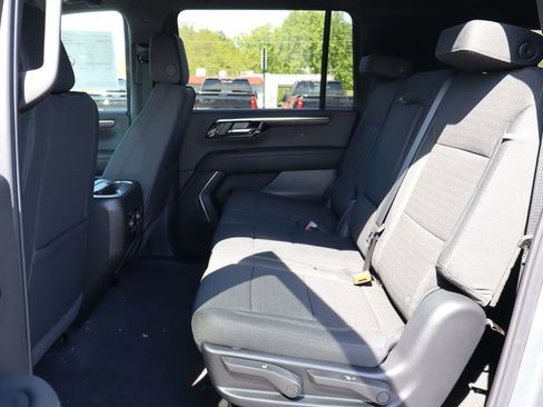 New 2026 Chevrolet Suburban LS w/ Max Trailering Package AWD/4WD image 20