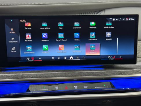 Used 2024 BMW i7 xDrive60 image 28