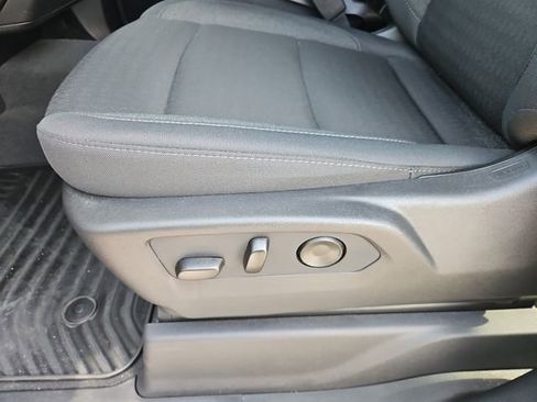 Used 2026 Chevrolet Silverado 1500 Custom AWD/4WD image 16