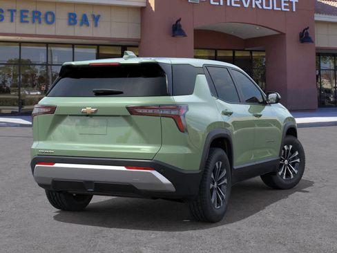 New 2026 Chevrolet Equinox LT image 4