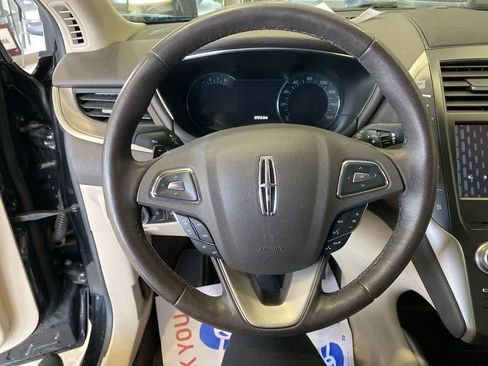 Used 2017 Lincoln MKC Premiere AWD/4WD image 25