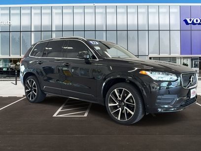 Used 2022 Volvo XC90 T6 Momentum