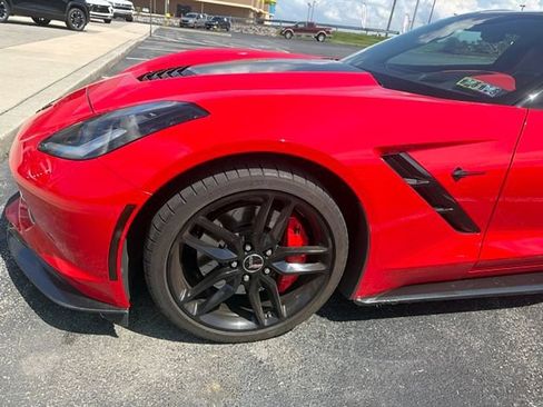 Used 2015 Chevrolet Corvette Stingray Coupe w/ 3LT Preferred Equipment Group RWD image 4