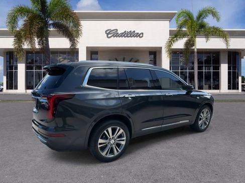 Certified 2023 Cadillac XT6 Premium Luxury FWD image 14