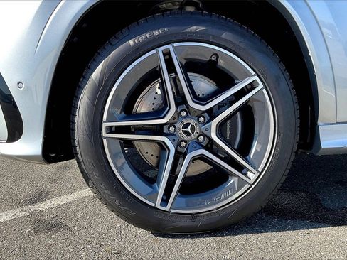 New 2025 Mercedes-Benz GLS 450 4MATIC image 12