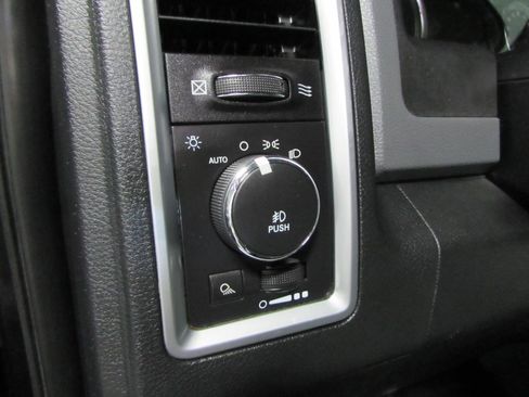 Used 2016 RAM 1500 Big Horn AWD/4WD image 22