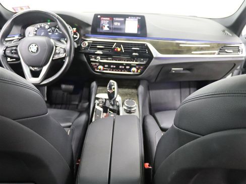 Used 2019 BMW 530i xDrive w/ Convenience Package AWD/4WD image 22