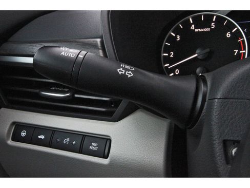 Certified 2024 Nissan Altima 2.5 SV w/ SV Premium Package FWD image 20