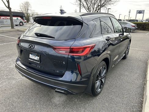 Certified 2025 INFINITI QX50 Sport image 3
