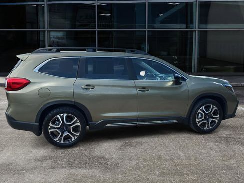 Used 2024 Subaru Ascent Limited w/ Technology Package AWD/4WD image 8