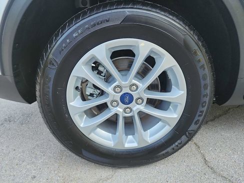 Used 2021 Ford Escape SE image 13