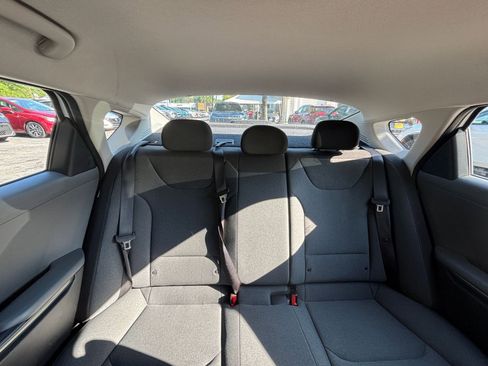 Used 2025 Kia K4 FWD image 39