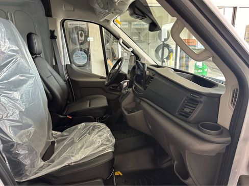 New 2026 Ford Transit 250 148 Medium Roof RWD image 28