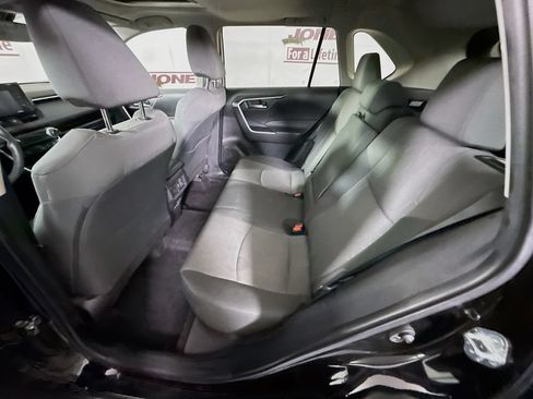 Certified 2022 Toyota RAV4 XLE w/ Convenience Package AWD/4WD image 27