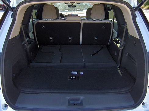 New 2026 INFINITI QX60 Luxe w/ Cargo Package image 13