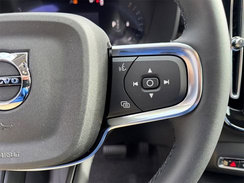 New 2026 Volvo XC40 B5 Plus w/ Protection Package Premier image 15