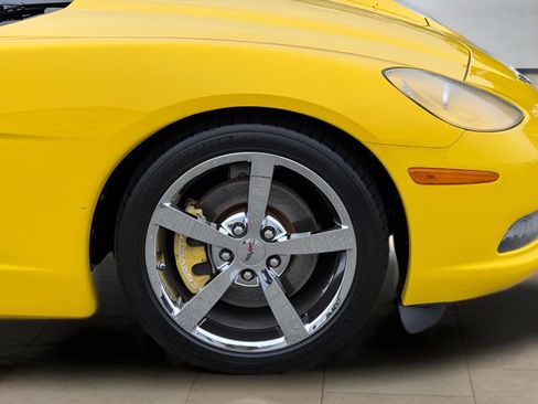 Used 2012 Chevrolet Corvette Base image 40