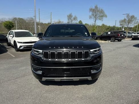 Used 2024 Jeep Wagoneer L Series III w/ Flexible Seating Group image 2