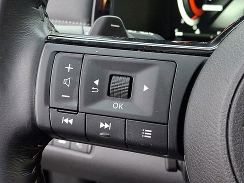 Used 2023 Nissan Pathfinder Platinum w/ Lighting Package (N93) image 23