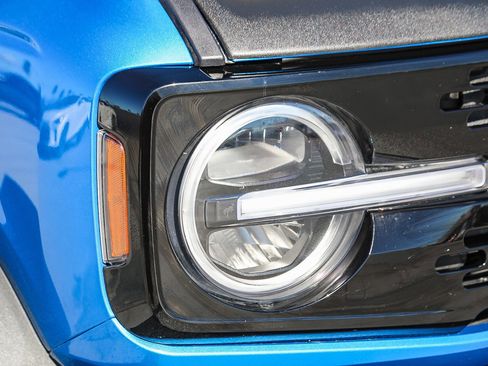 Used 2022 Ford Bronco Wildtrak image 8