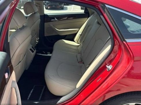 Used 2017 Hyundai Sonata Limited FWD image 6