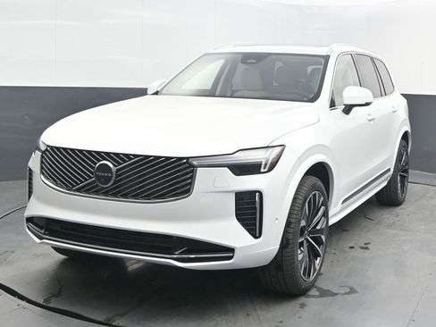 New 2026 Volvo XC90 B6 Ultra w/ Protection Package Premier image 3