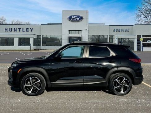 Used 2021 Chevrolet TrailBlazer RS w/ Sun and Liftgate Package image 7