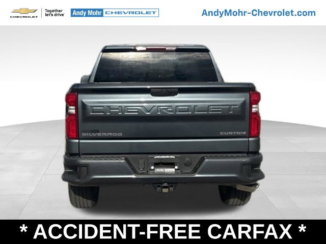 Used 2020 Chevrolet Silverado 1500 Custom w/ Custom Value Package AWD/4WD image 4