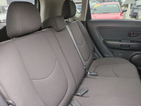 Used 2013 Kia Soul FWD image 35