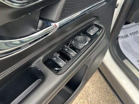 Used 2023 Lincoln Corsair Reserve w/ Equipment Group 201A image 22