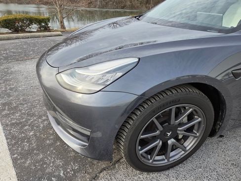 Used 2018 Tesla Model 3 Long Range image 11