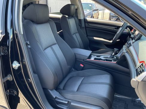 Used 2019 Honda Accord EX image 21