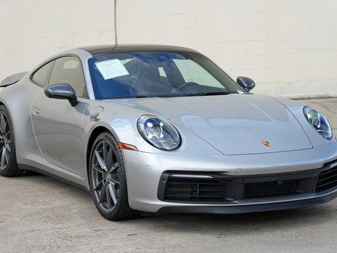 Used 2024 Porsche 911 Carrera T RWD image 54