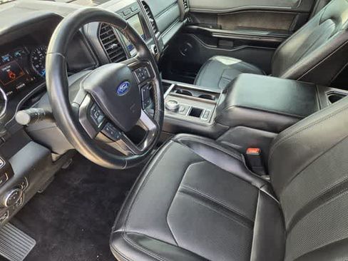 Used 2021 Ford Expedition Limited RWD image 2