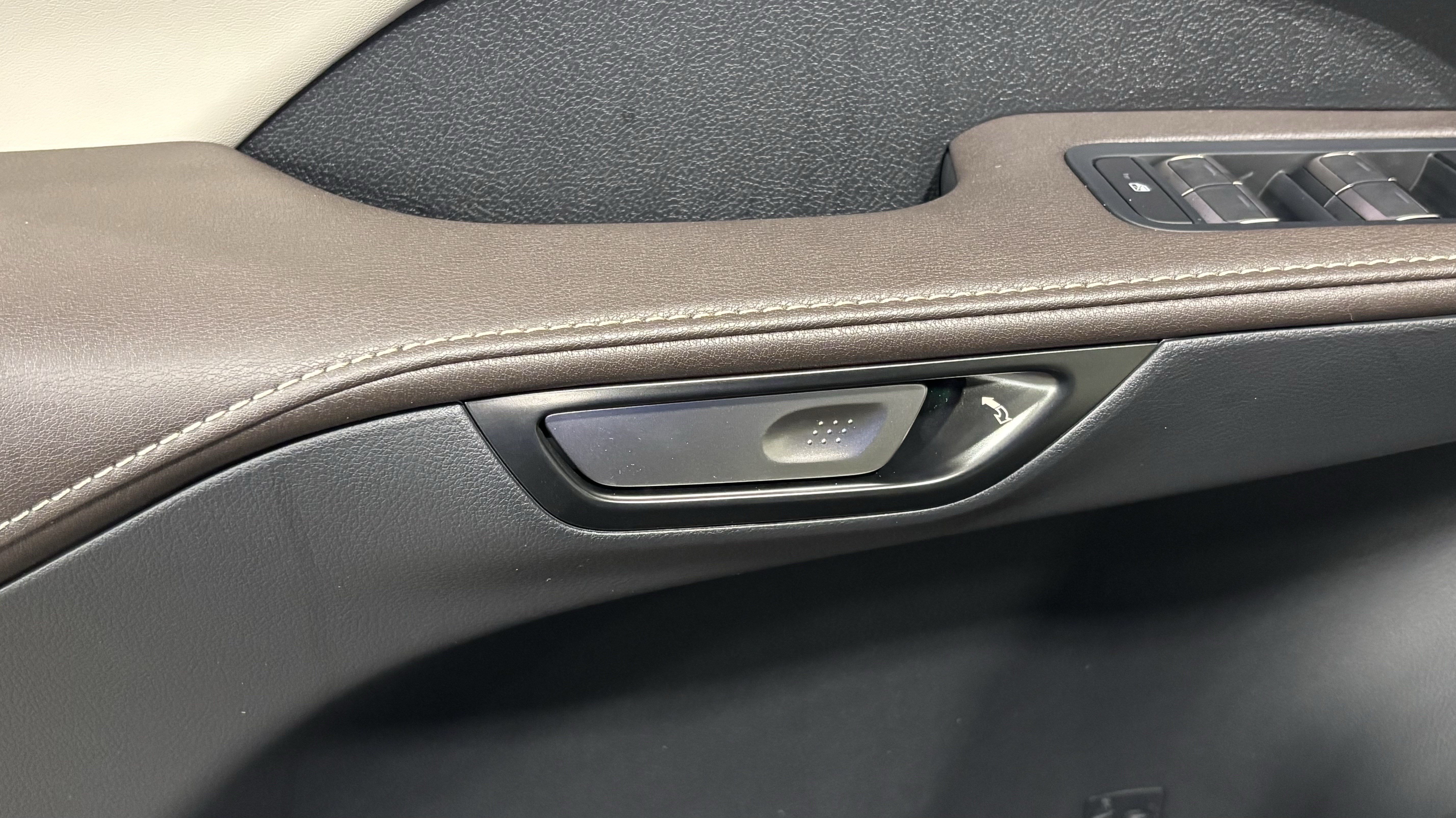 New 2026 Lexus RX 350h AWD/4WD image 15