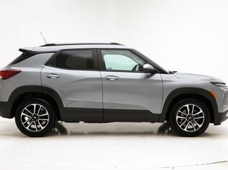 Used 2025 Chevrolet TrailBlazer LT w/ LT Cold Weather Package video 2
