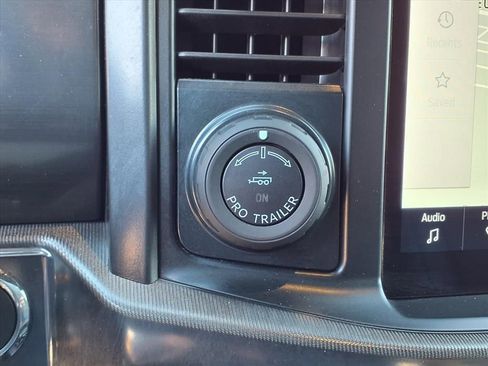 Used 2025 Ford F150 Lariat image 32